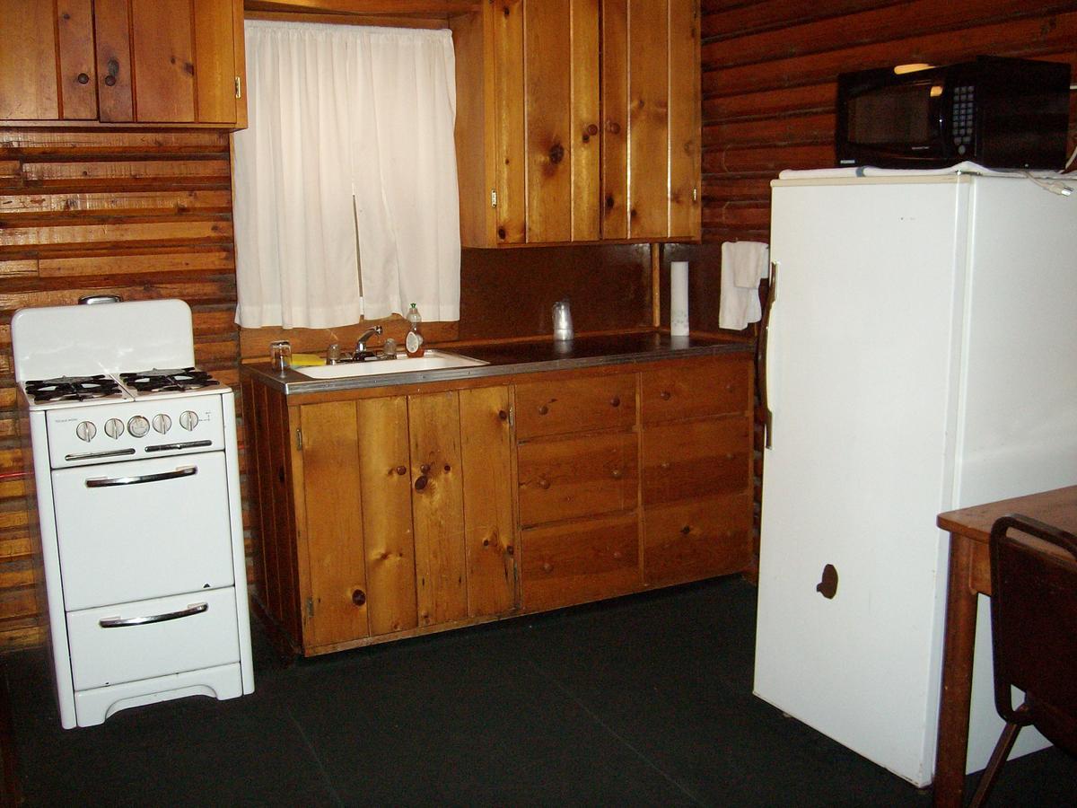 The Village Inn Motel & Restaurant Challis Buitenkant foto